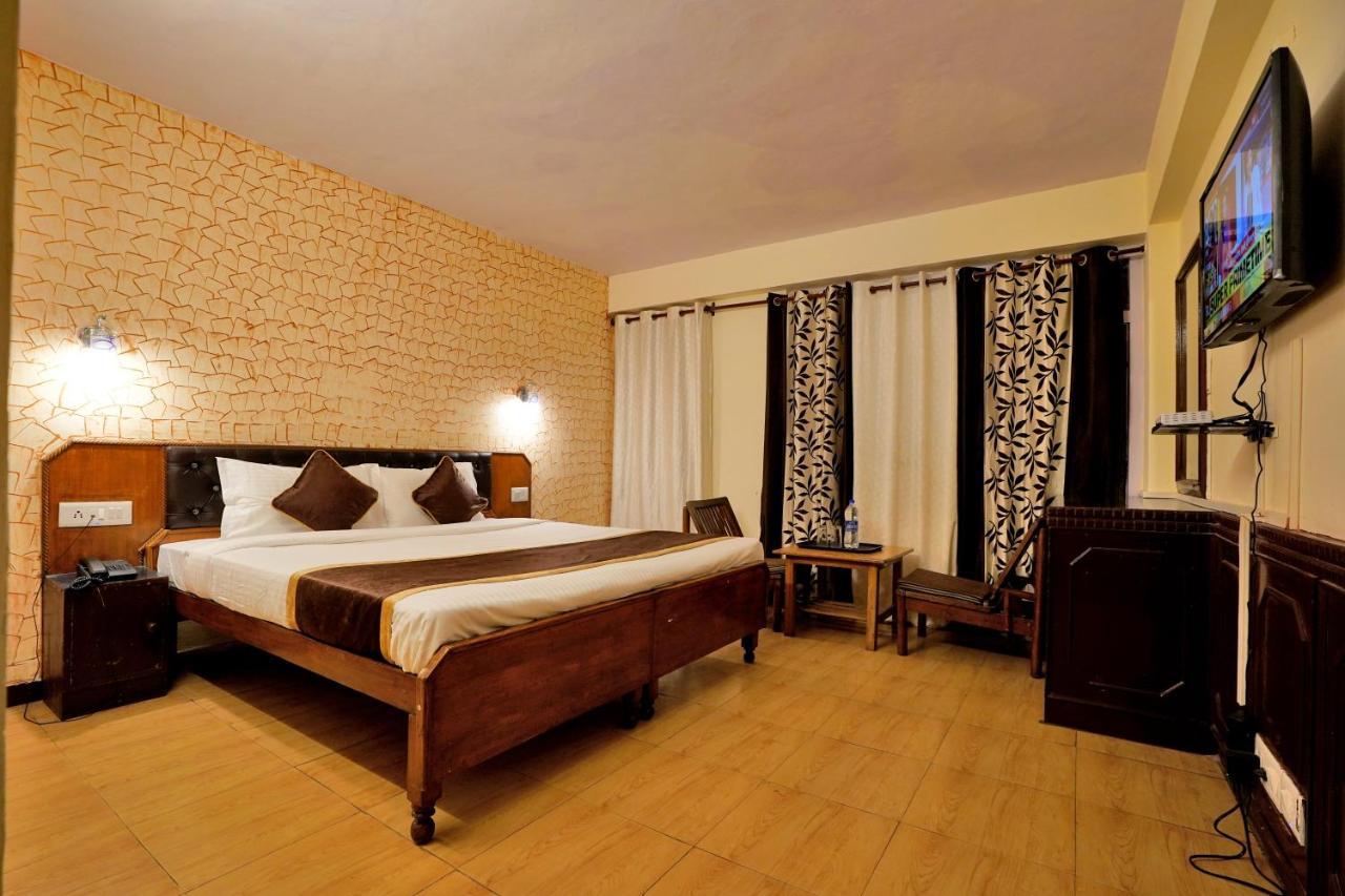 Atithi Mall Road Hotel