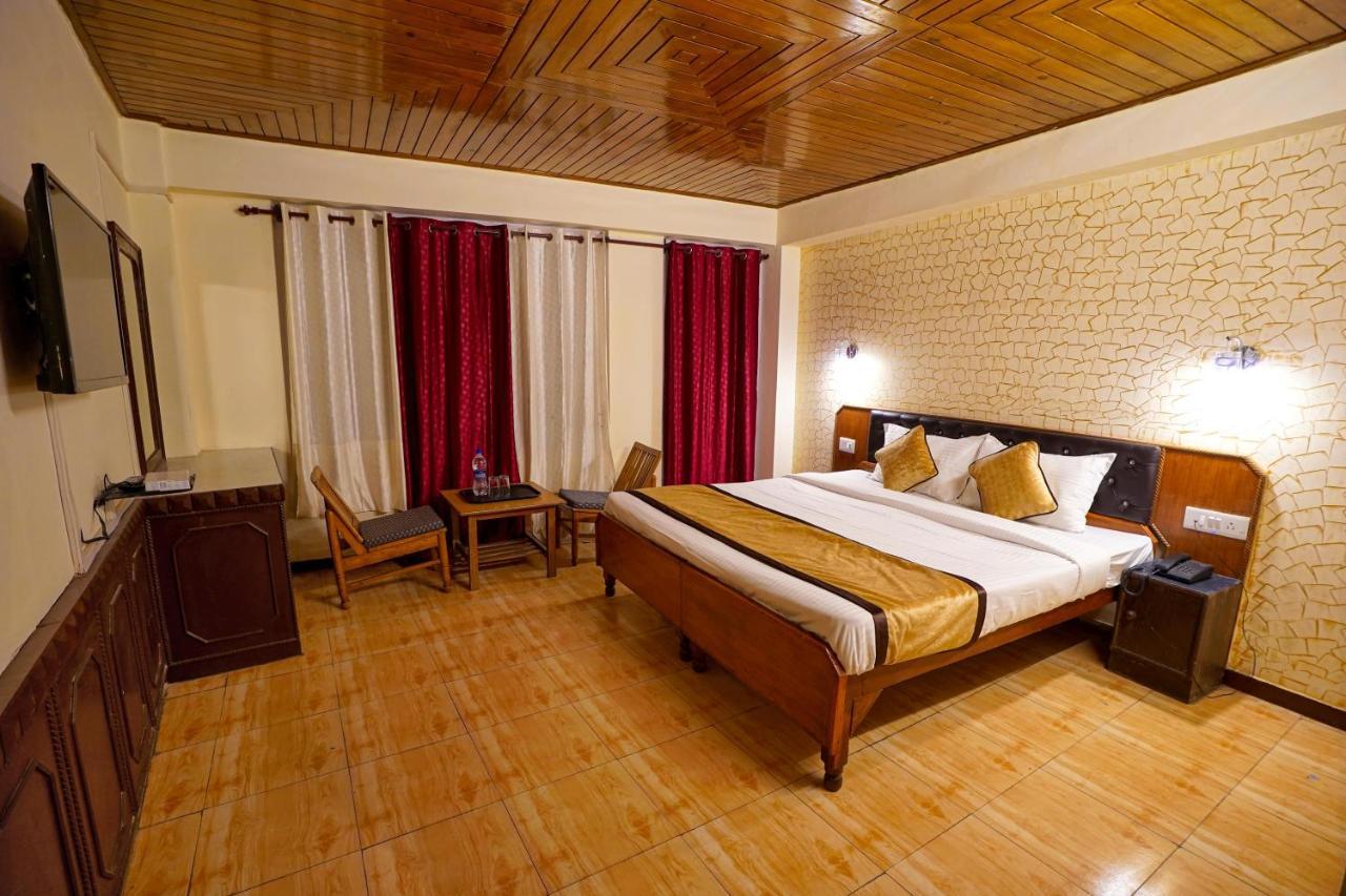 Atithi Mall Road Hotel 3*