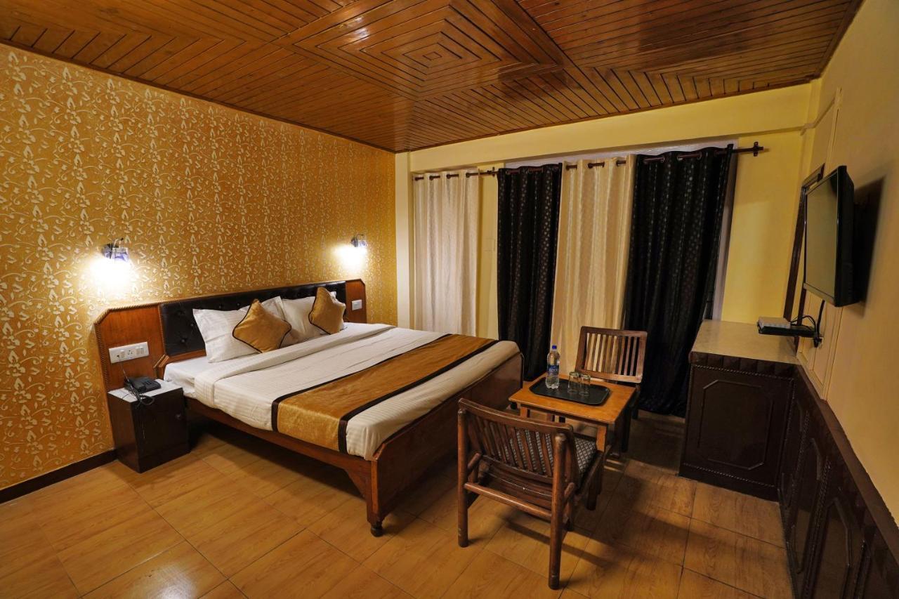 Hotel Atithi Mall Road Shimla