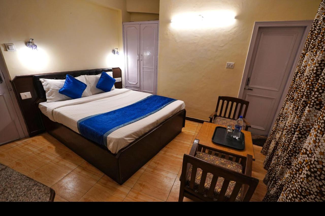Atithi Mall Road Hotel Shimla