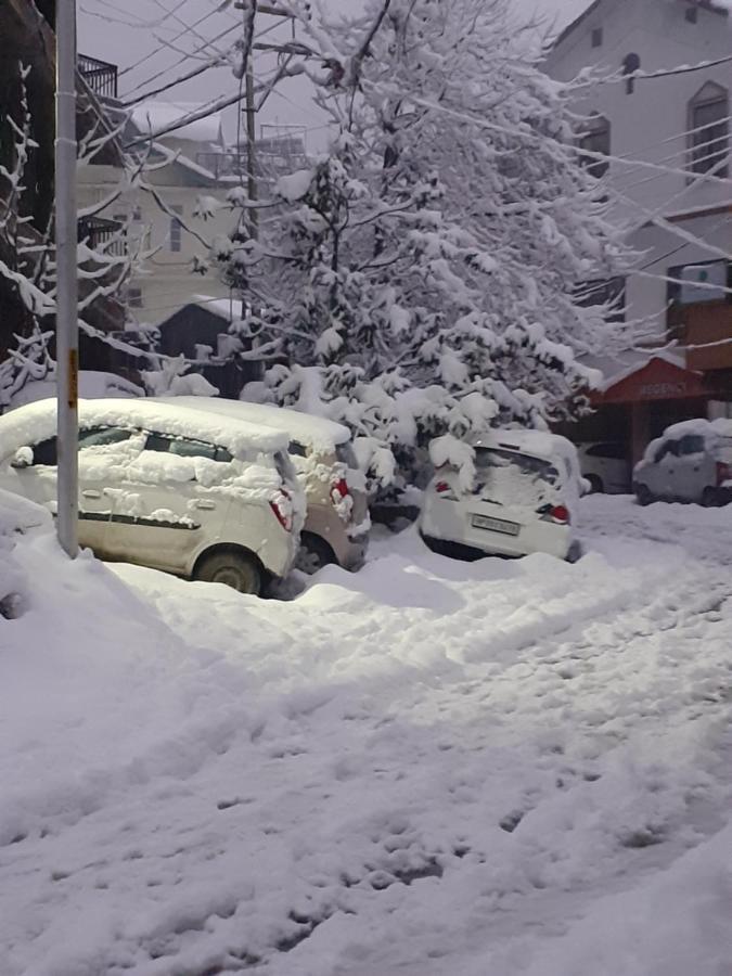 Apartment Anand Niketan *