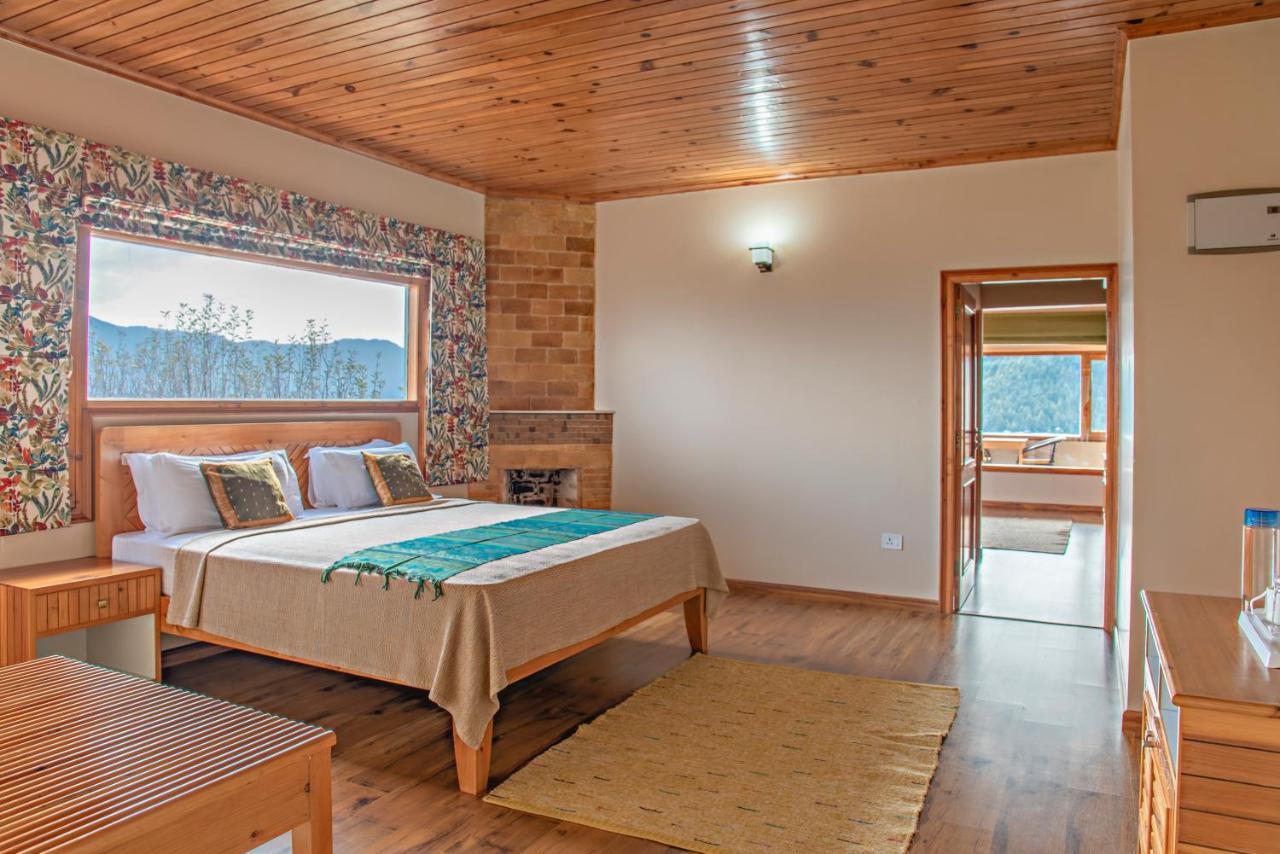 Echor Bhramara Estate, Kharapathar Hotel *