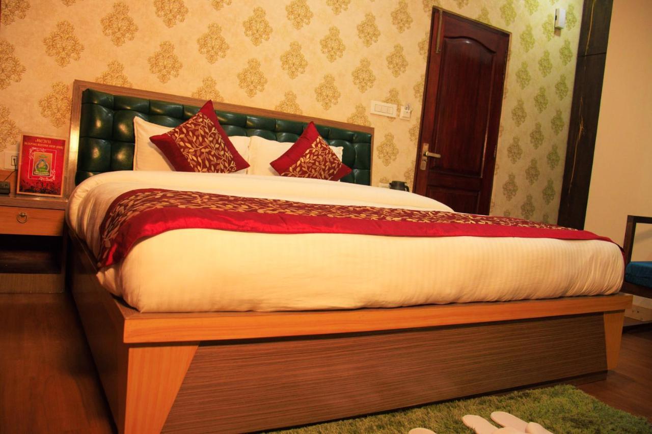 Sleeping Buddha View L In Near Mall Road Shimla
