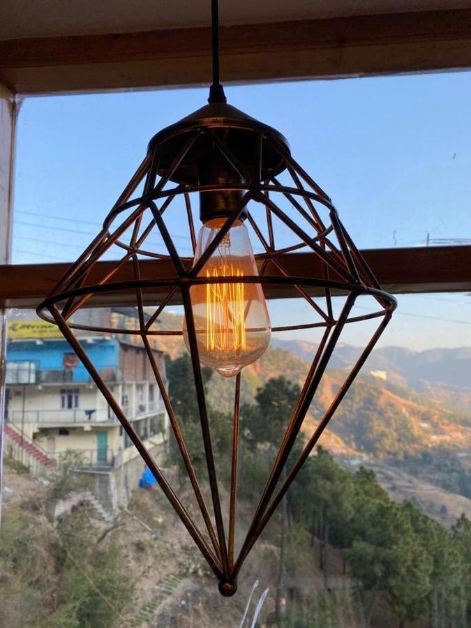 Hotel Hiltonn View Shimla 4*