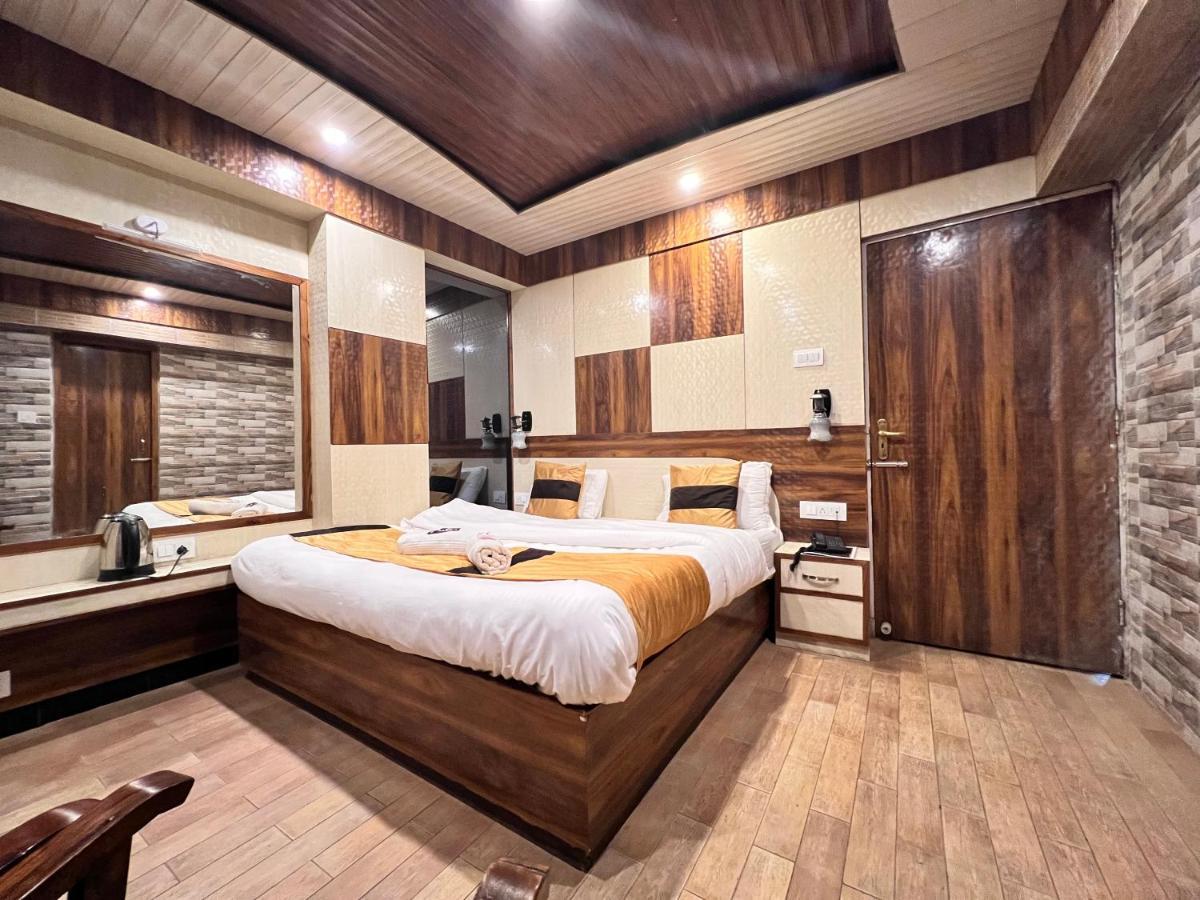 Hotel Crystal Hotel