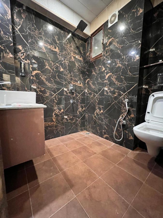 Crystal Hotel 3*