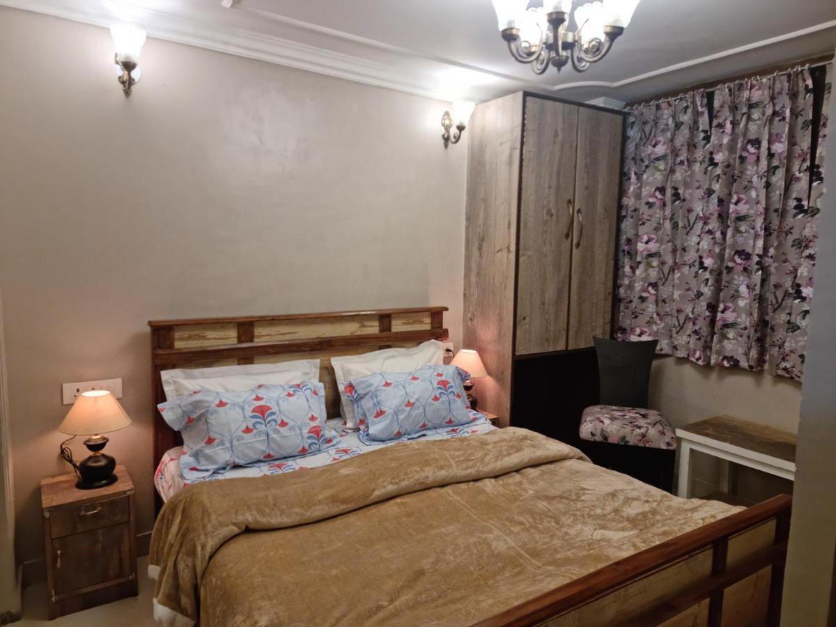 Homestay Charlie Mount *