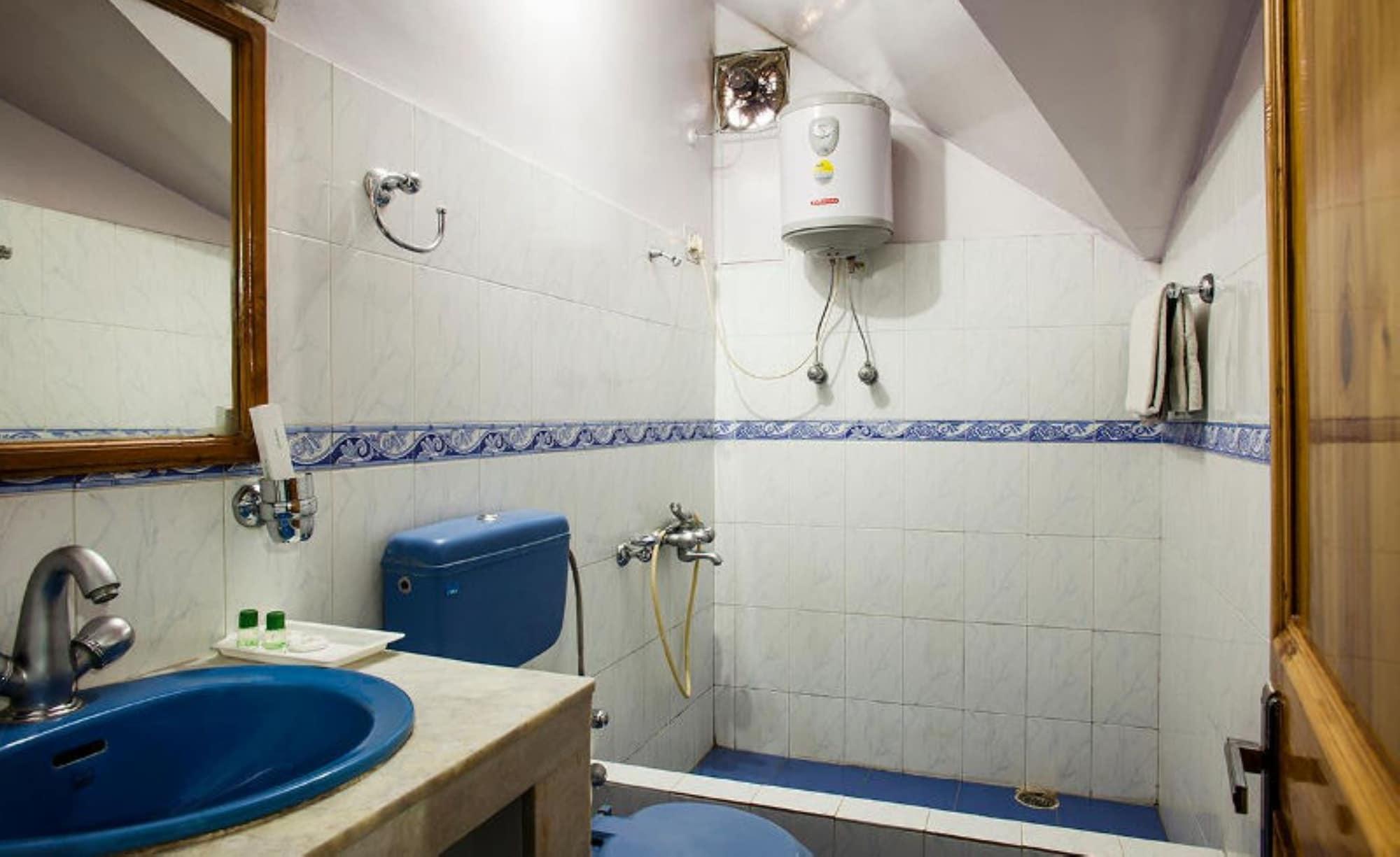 Hotel Oyo 2400 Chaman Palace