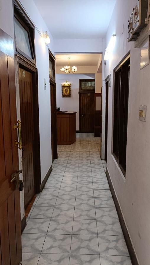 Hotel Sansar 3*
