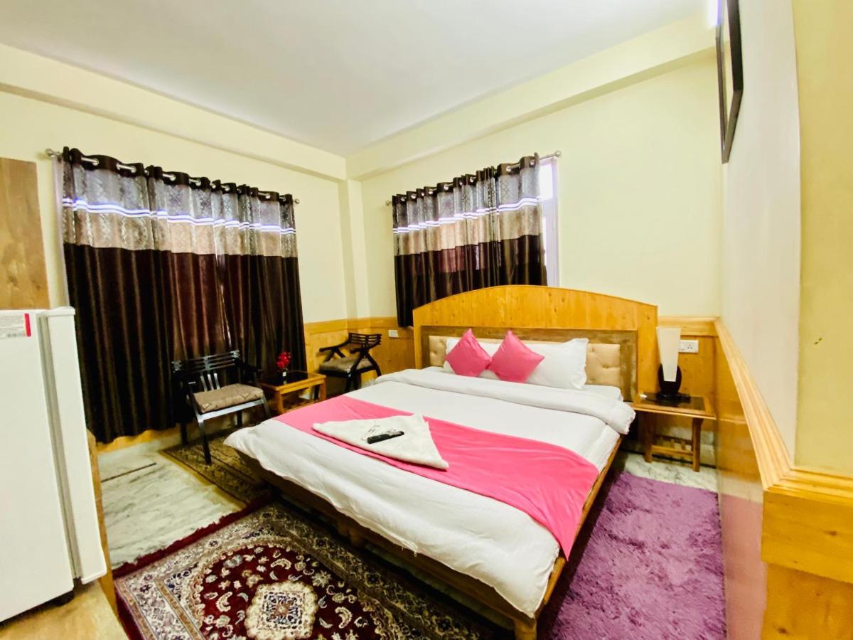 Sai Bed & Breakfast *