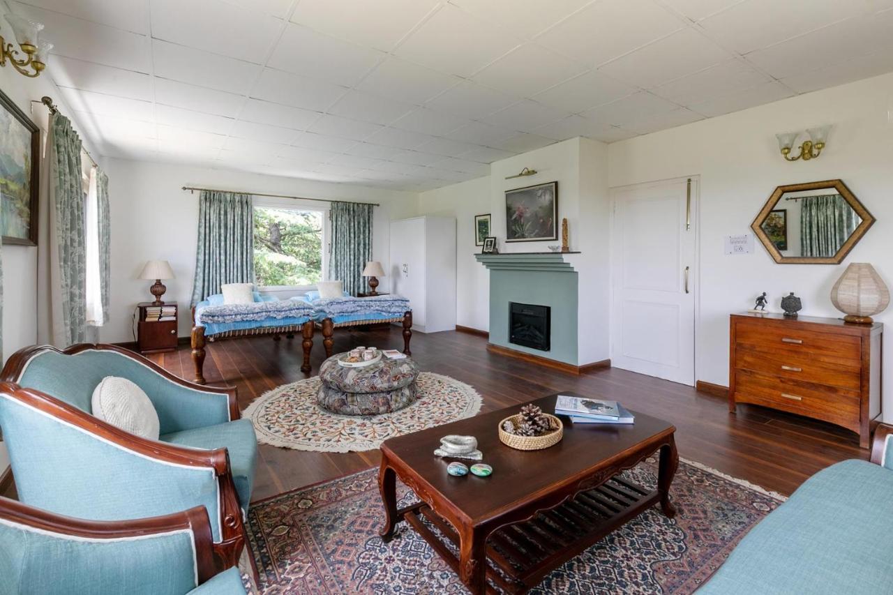 Stayvista At Woodrose Estate With Scenic Views Villa *