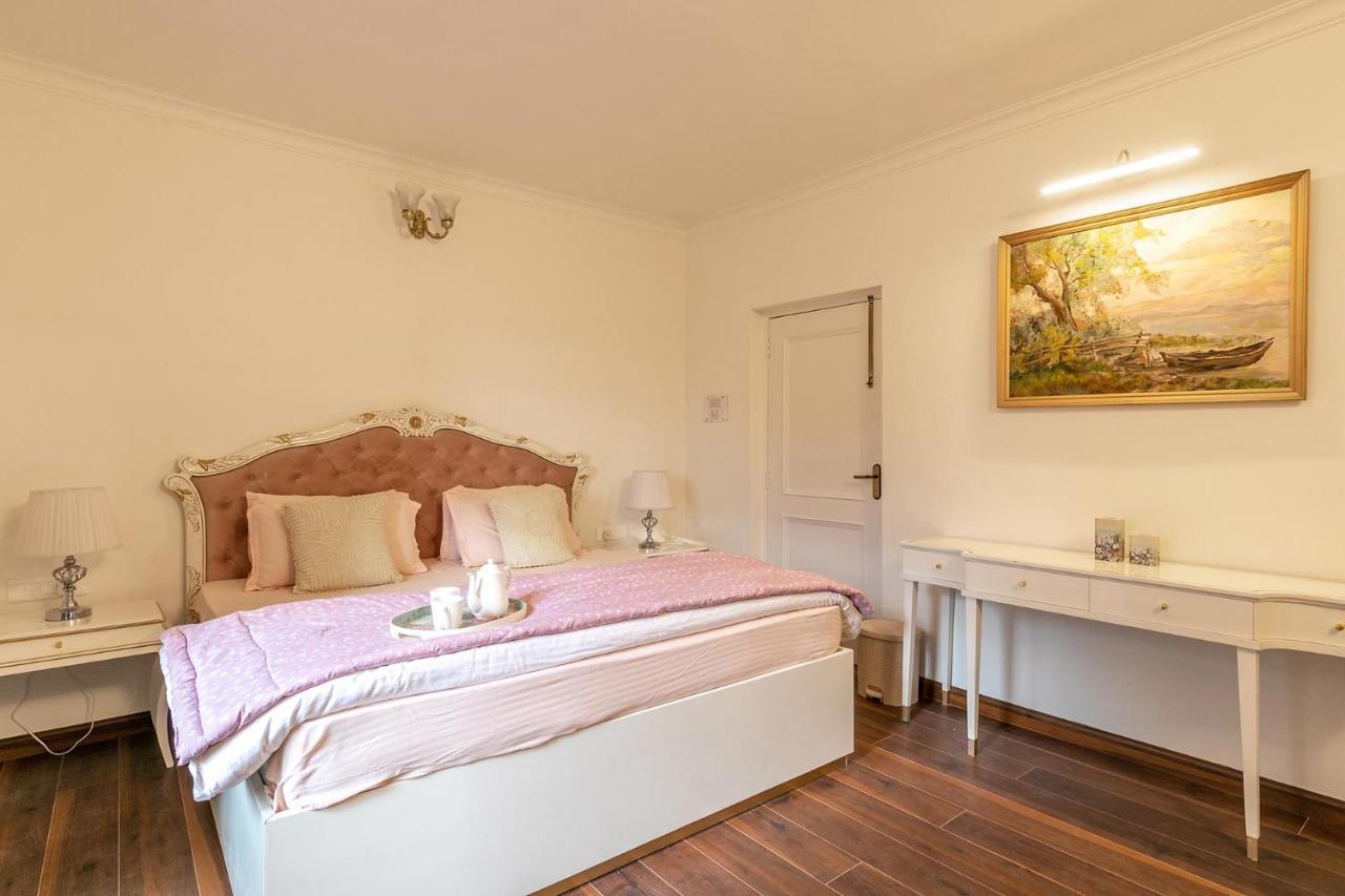 Stayvista At Woodrose Estate With Scenic Views * Shimla