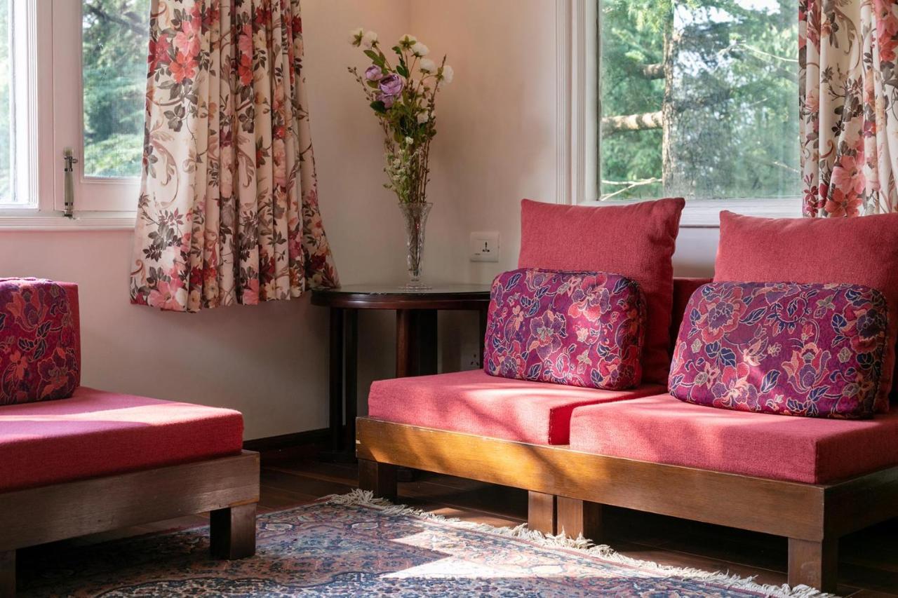 Stayvista At Woodrose Estate With Scenic Views