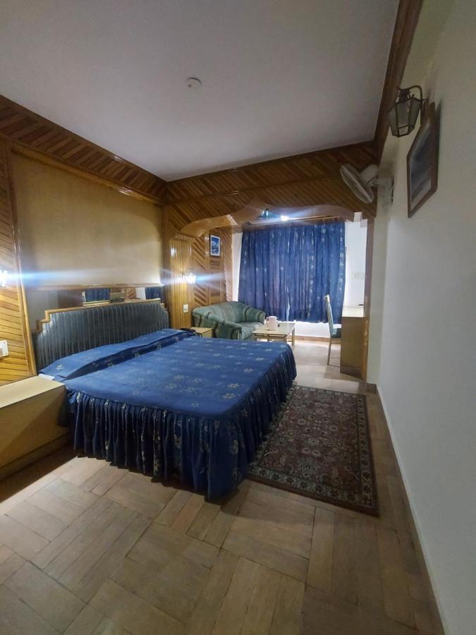 Brightland 3*