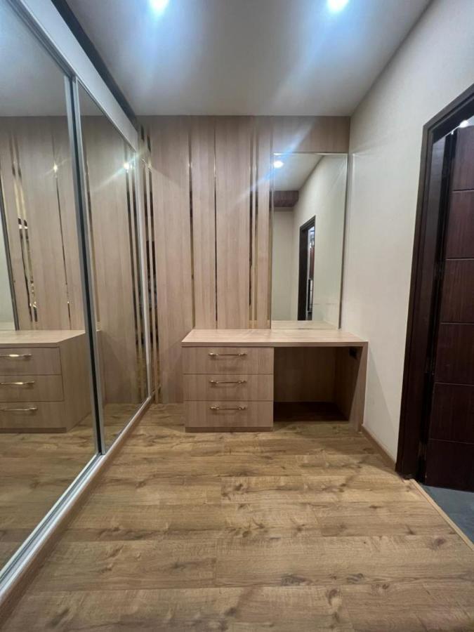 Apartment Skylight 2bhk *