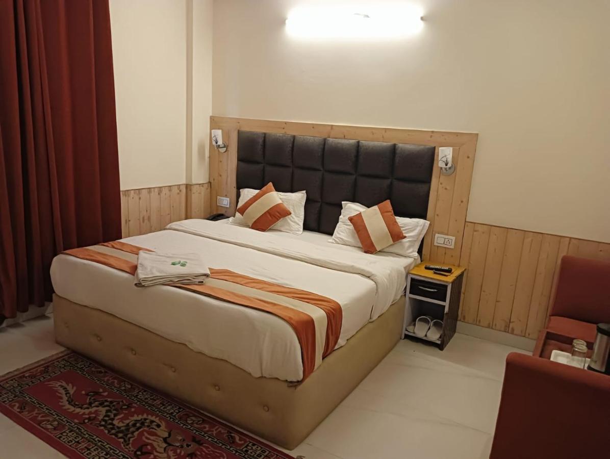 The Royal Vista 2*