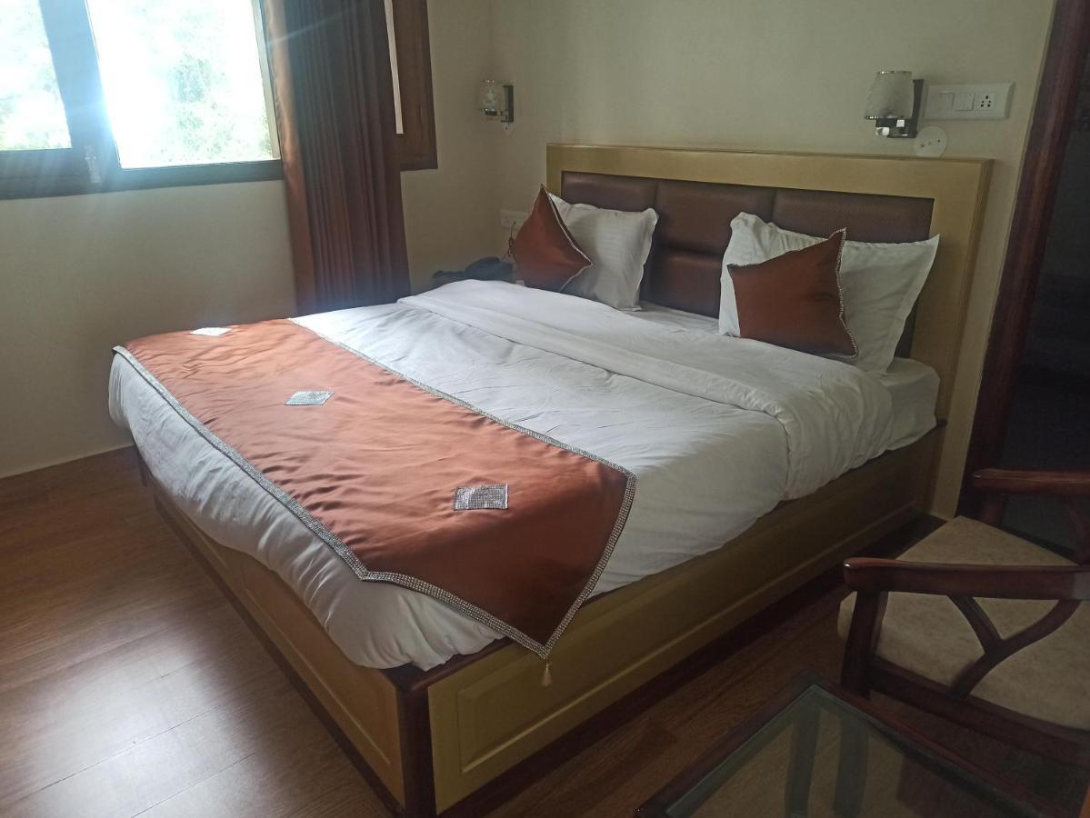 Hotel Uphar *
