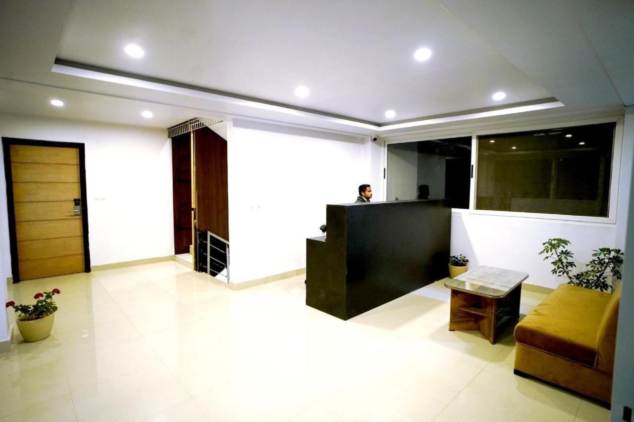 East View 3*