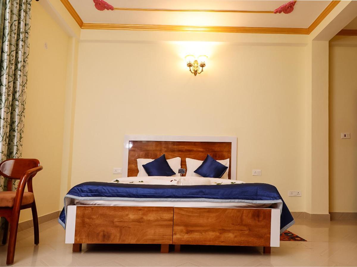Divine Hills Mashobra Homestay *