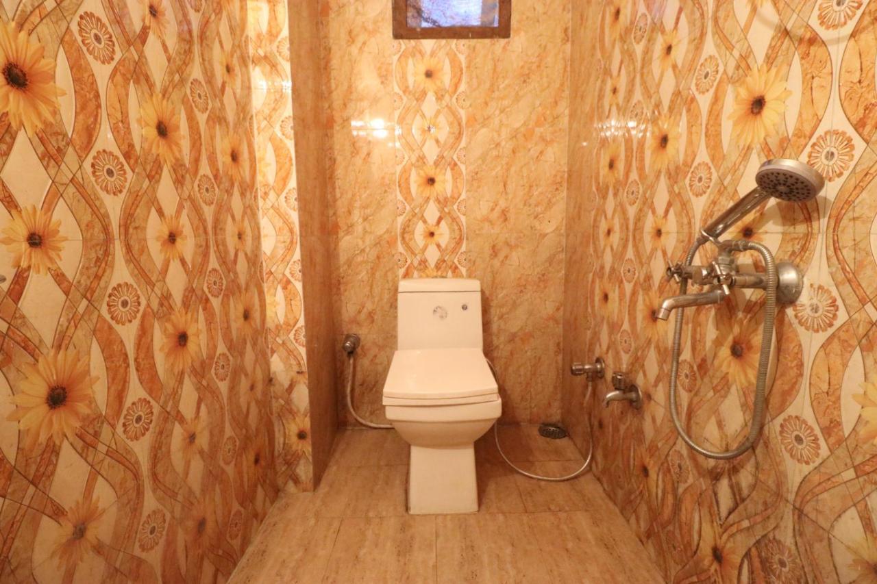 Hotel Shorya Regency