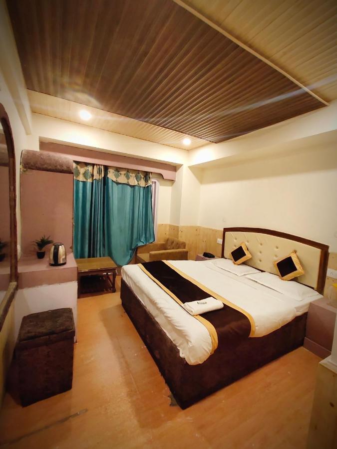 Shorya Regency Hotel 2*