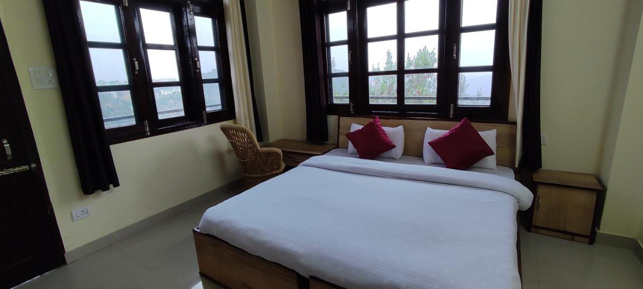 Hotel Blue Mountain