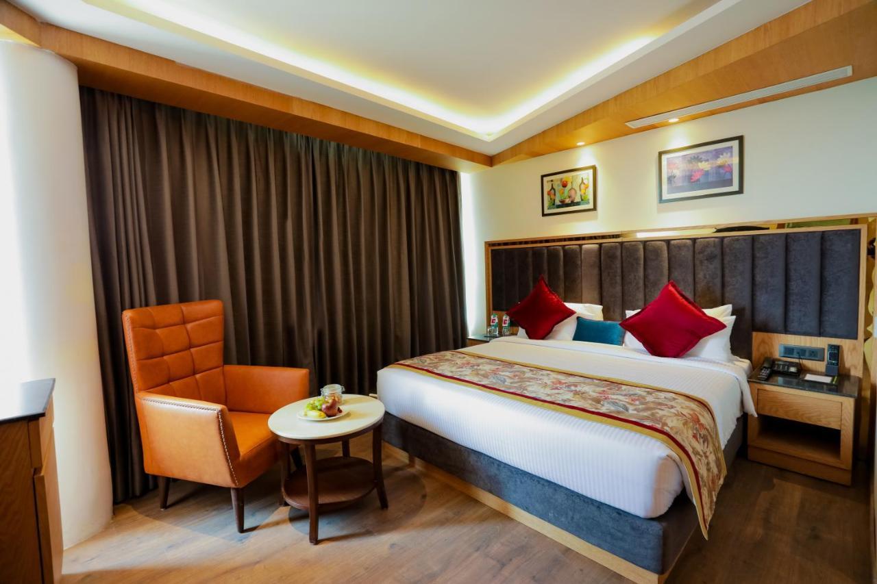 Regenta Hilltop 4*
