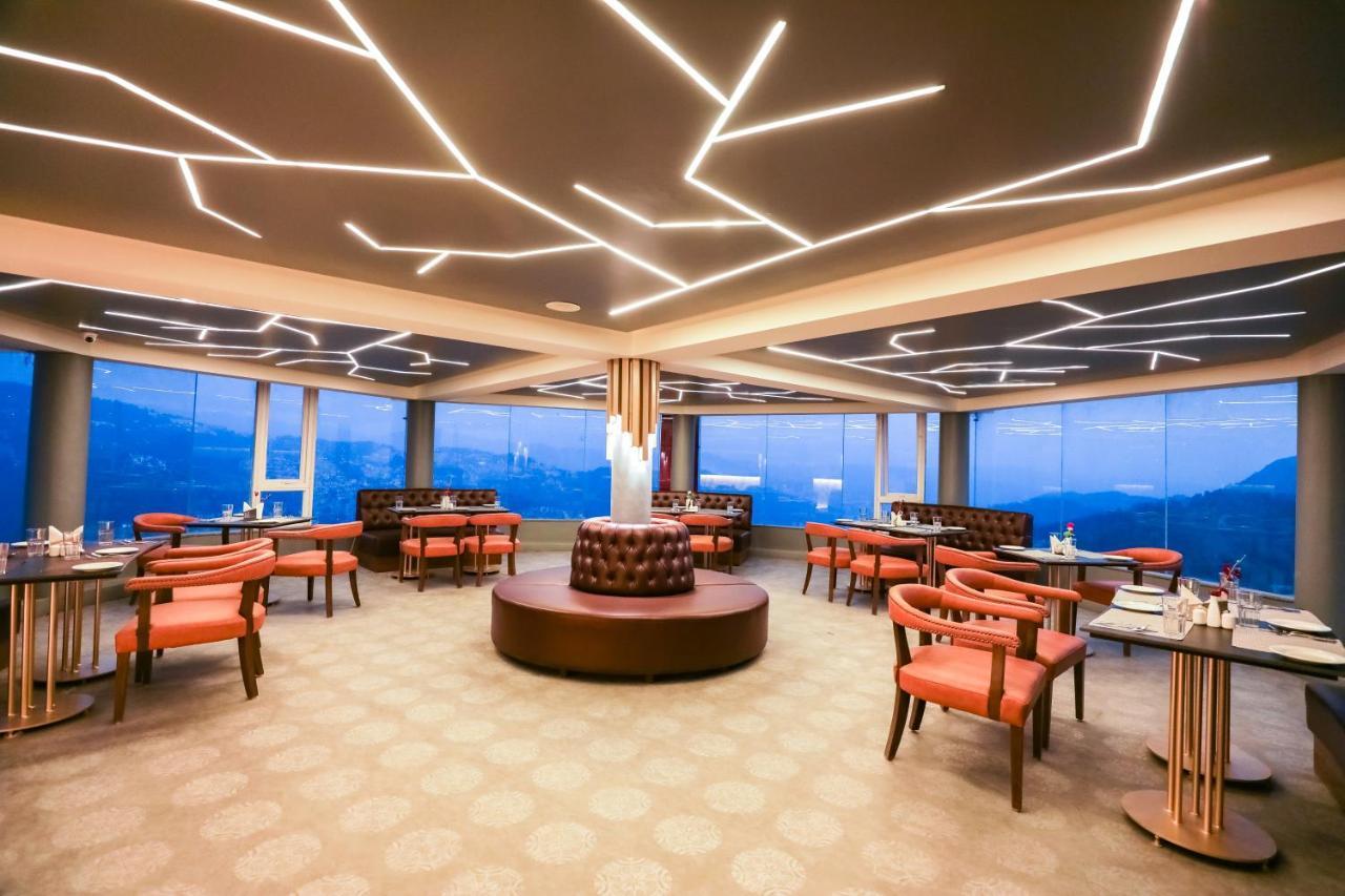 Hotel Regenta Hilltop