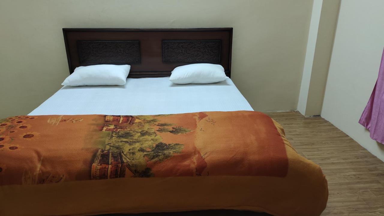 Oyo 86412 Hills Homestay Koti 3* Shimla