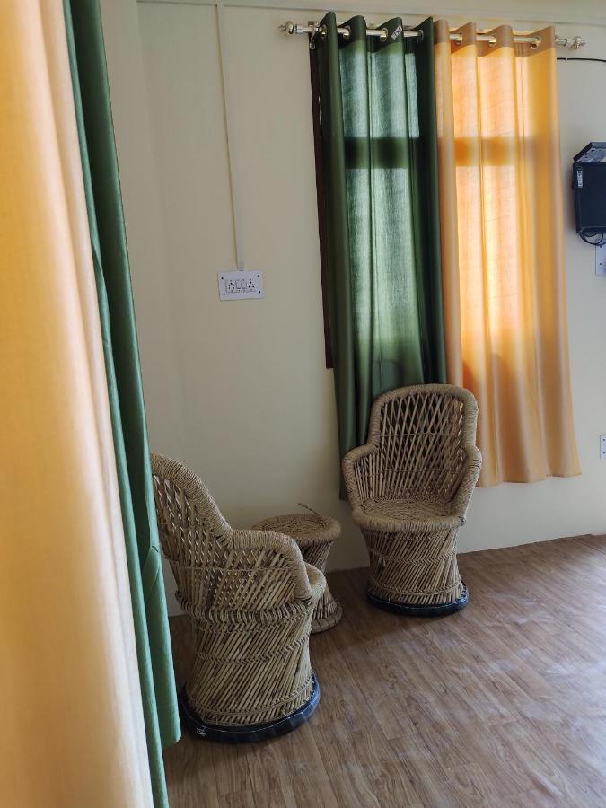 Oyo 86412 Hills Homestay Koti 3* Shimla