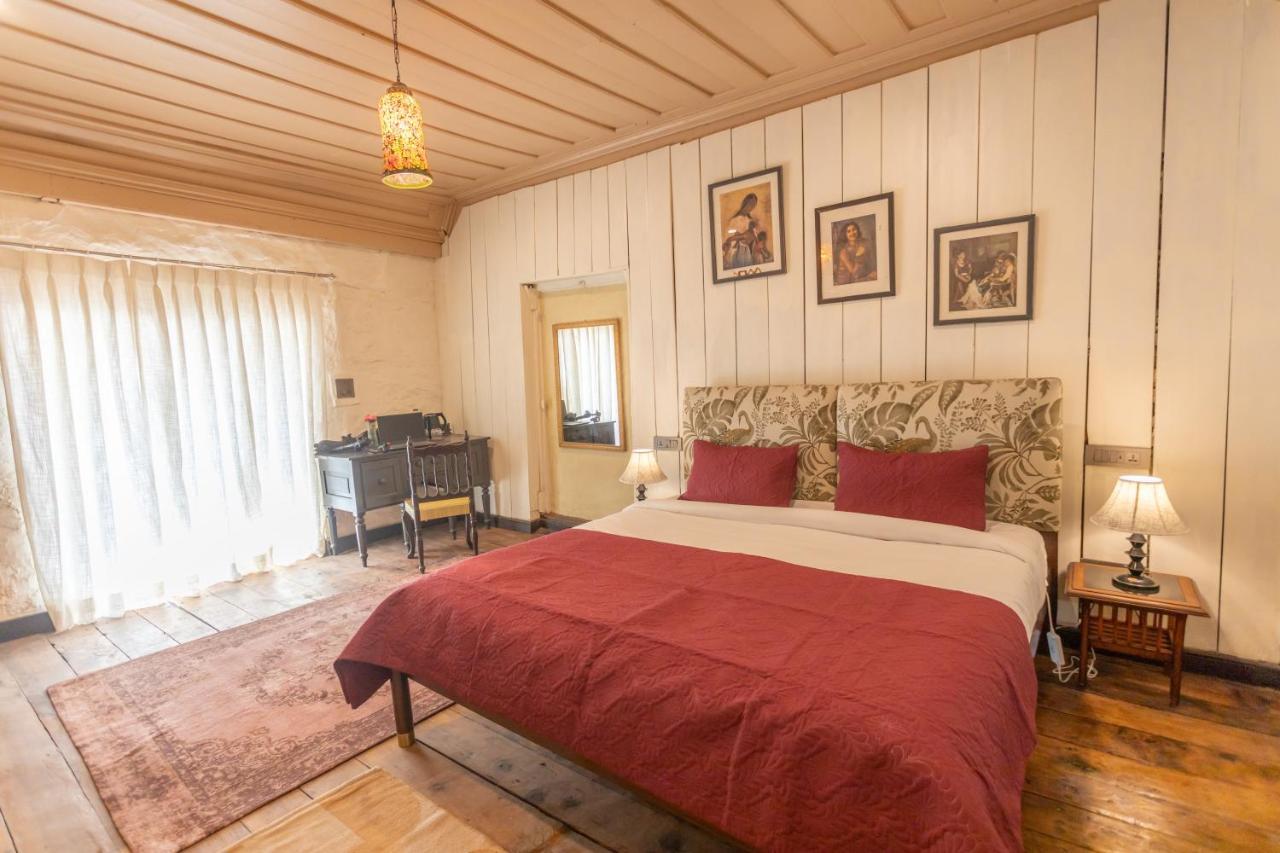 Hotel Seclude Shimla, Taraview