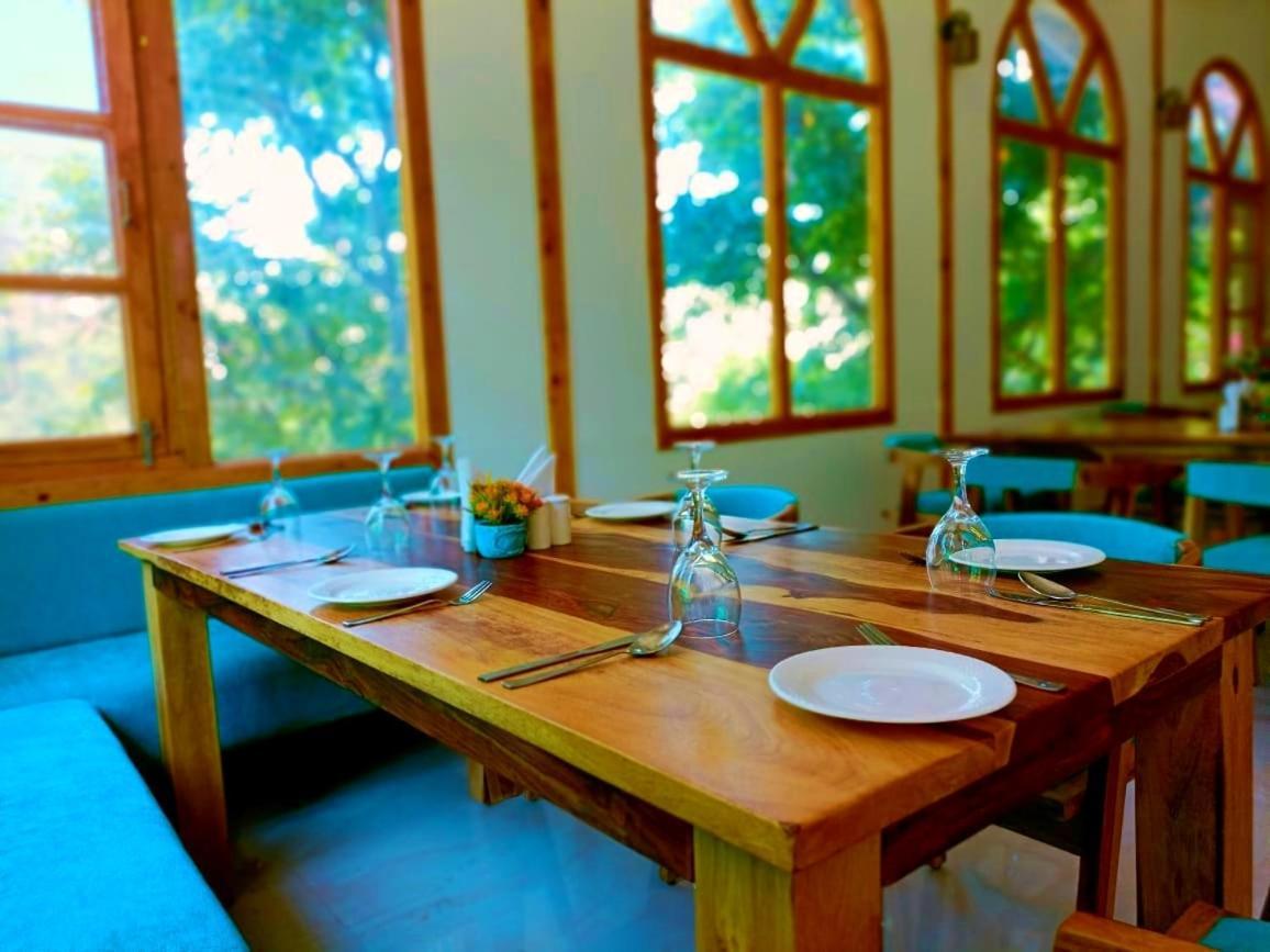Aaroham Resort, Resort