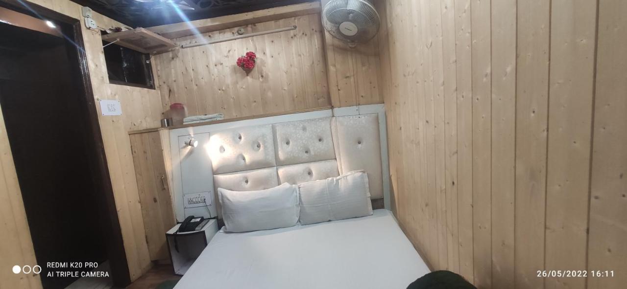 New Malook Hotel,mall Road,near Domino's Pizza Hotel *