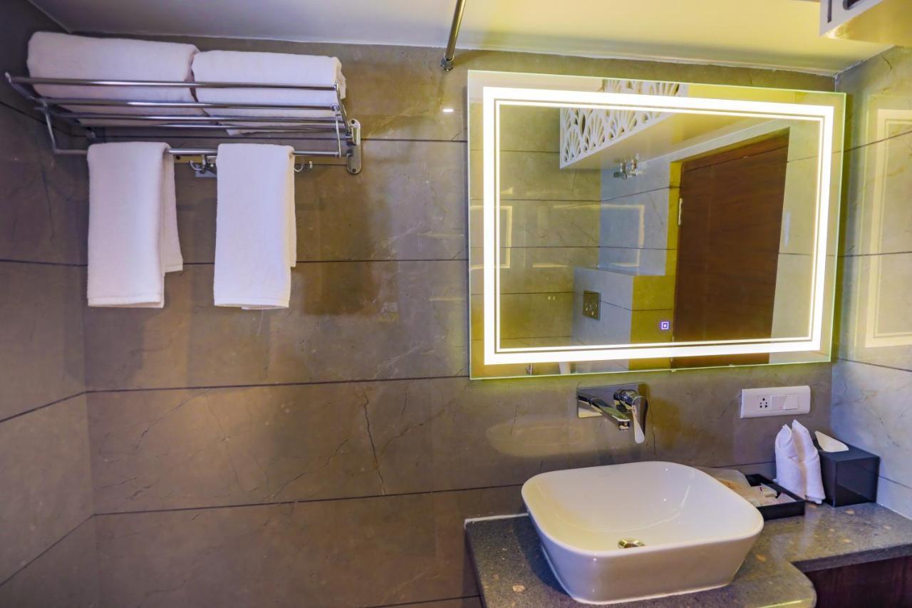 Regenta Hilltop 4*