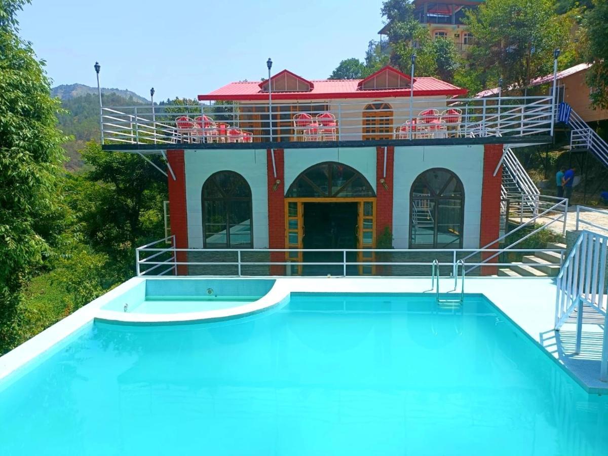 Resort Aaroham Resort, Shimla