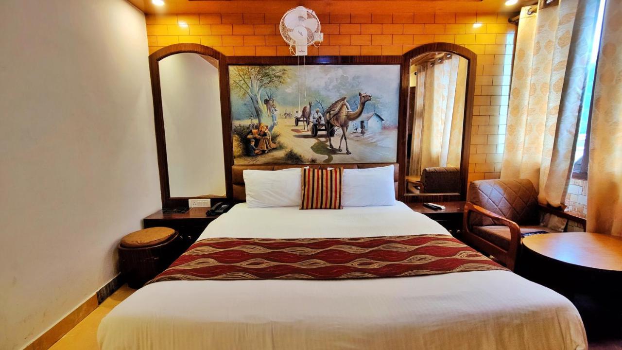 Hotel Auckland And Restaurant Near Mall Road Shimla