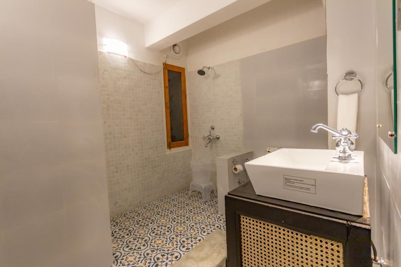 Hotel Seclude Shimla, Taraview
