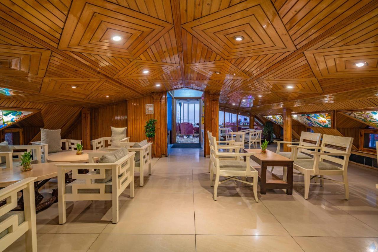 Ashiana Clarks Hotel 3*