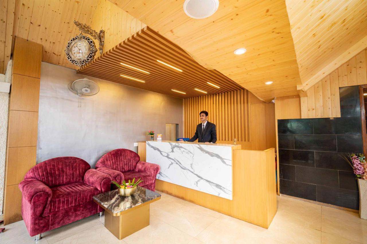 Hotel Ashiana Clarks 3*