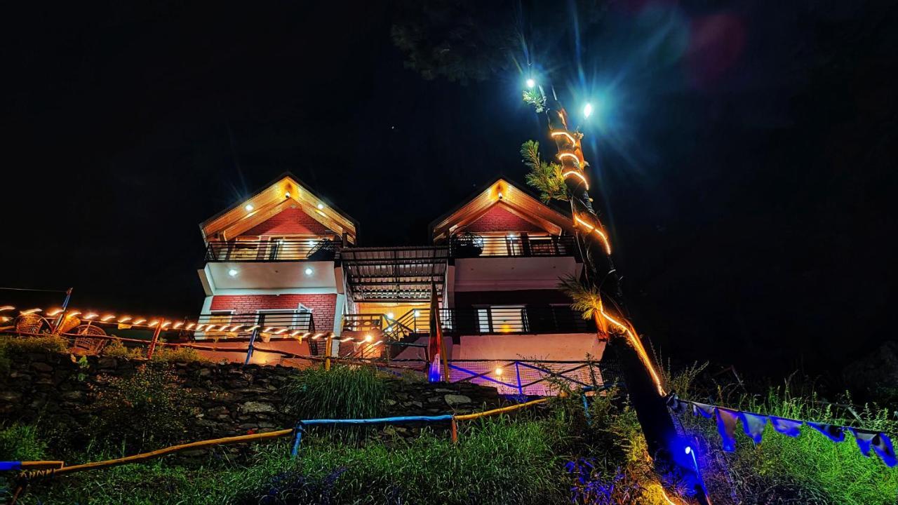 Gadegal Narkanda - & Pahadi Cafe Homestay