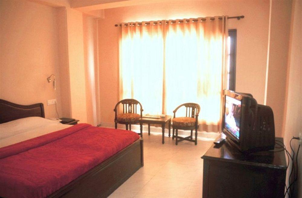 Aachman Regency Hotel 3*