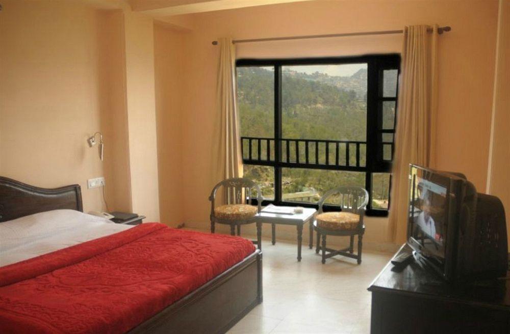Hotel Aachman Regency Shimla