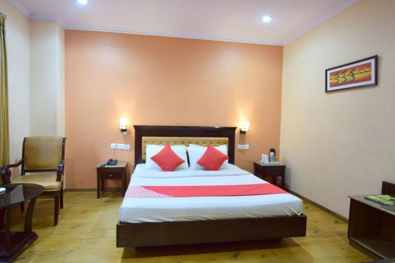 Goroomgo Marc Shimla: Luxury Near Mall Road Hotel
