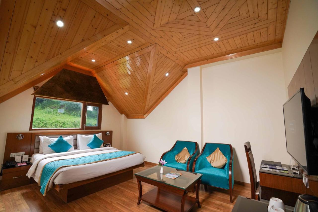 The Twin Towers 4* Shimla