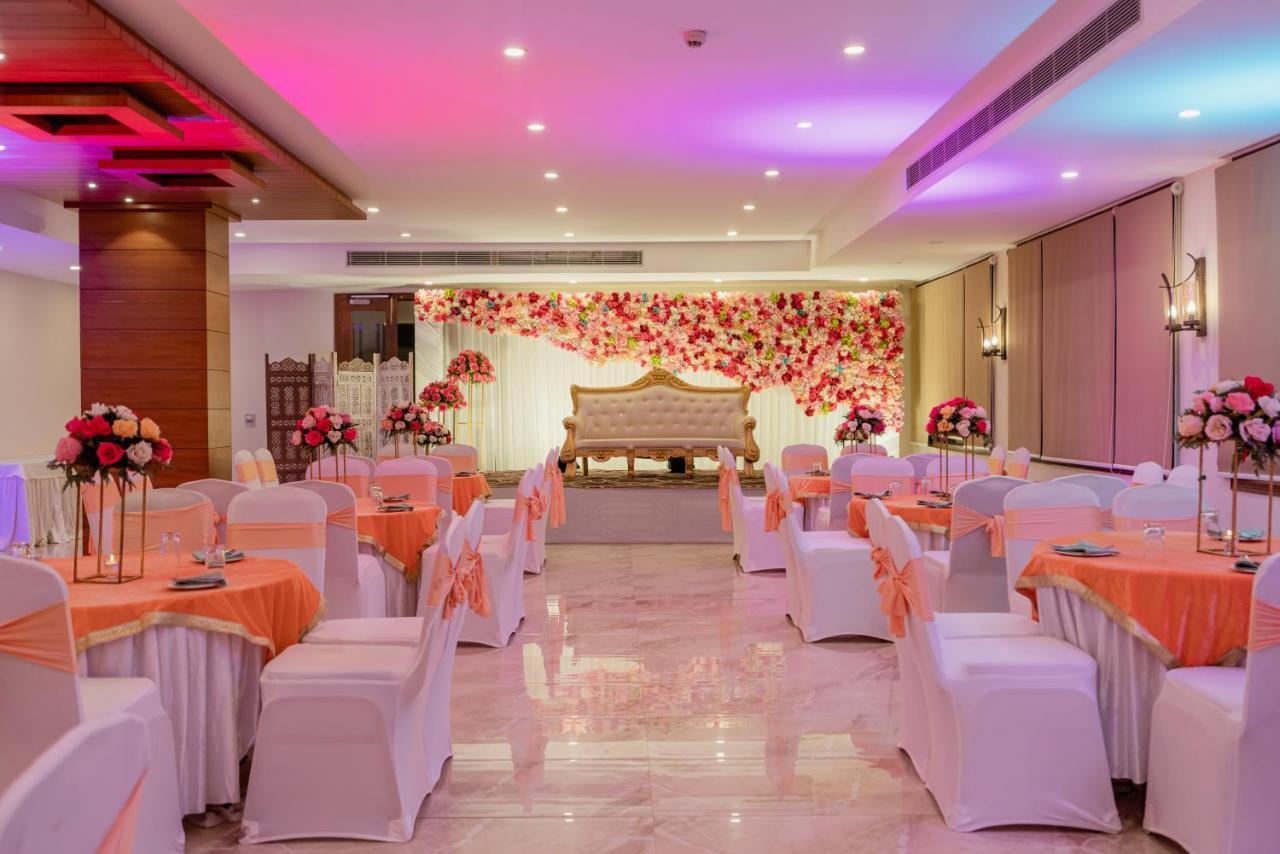 8fold By Larisa Hotel