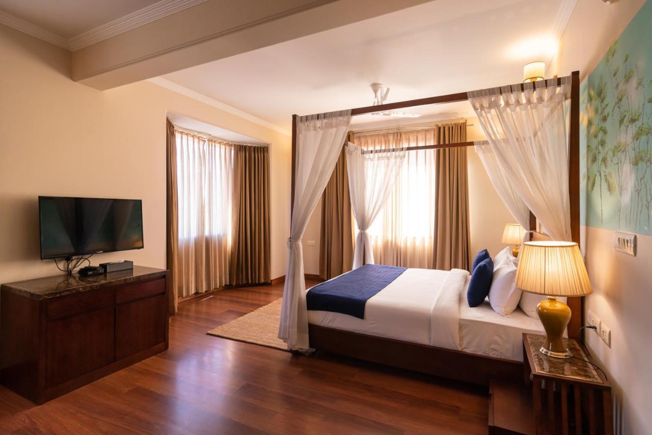 Hotel 8fold By Larisa
