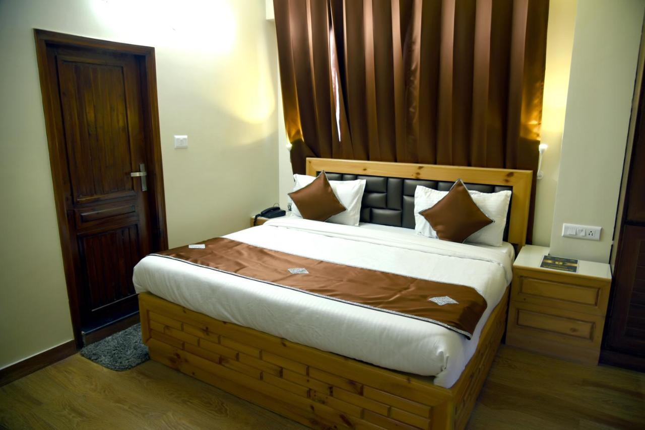 Uphar Hotel