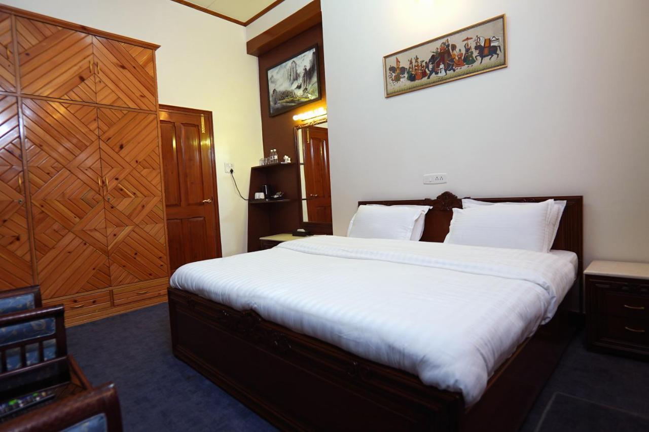 The Edgeworth Shimla