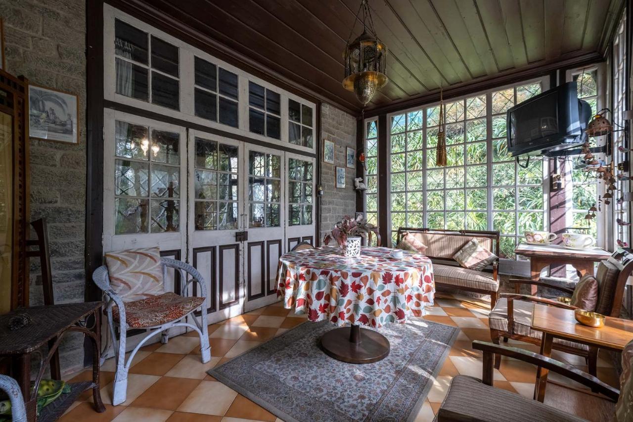Stayvista At Northwood - 100 Years Old 3br Heritage House Shimla