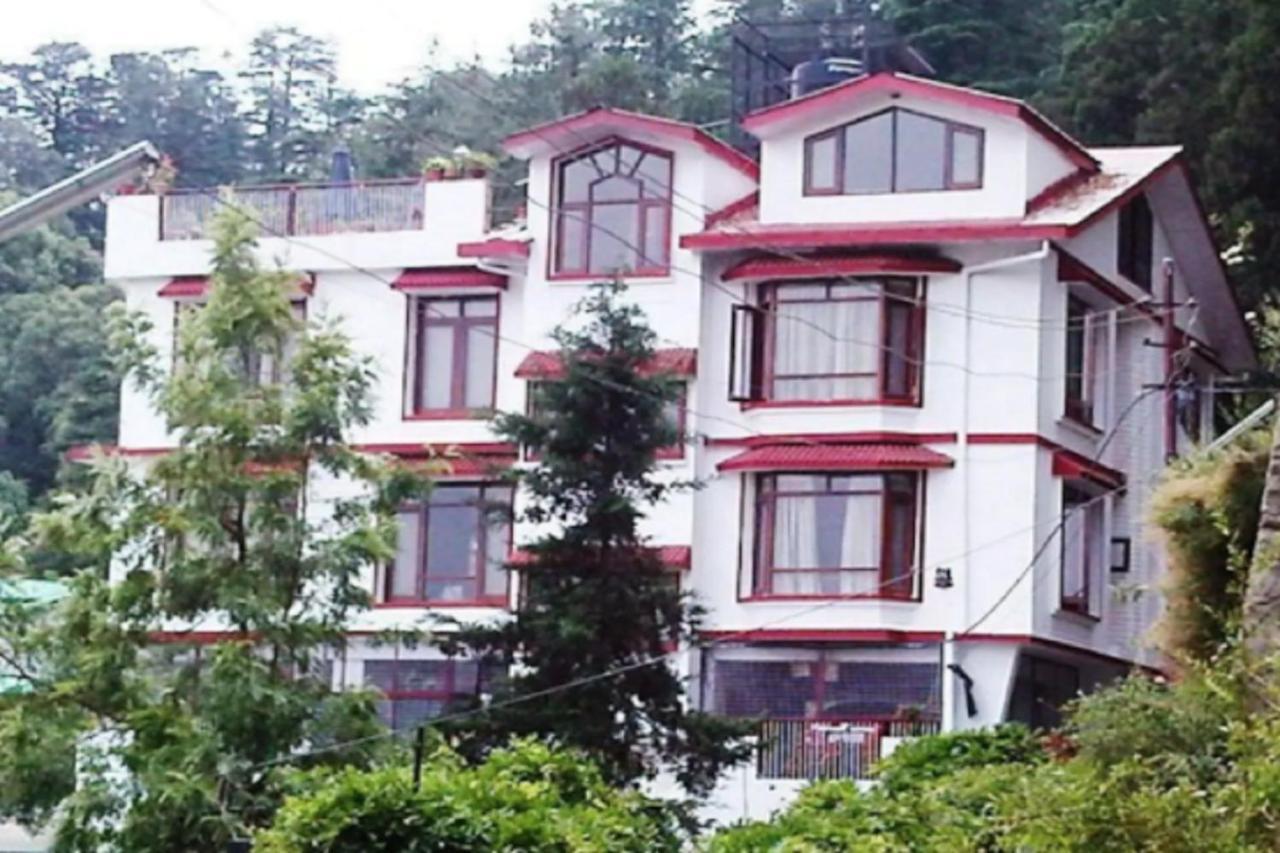 Goroomgo Marc Shimla: Luxury Near Mall Road